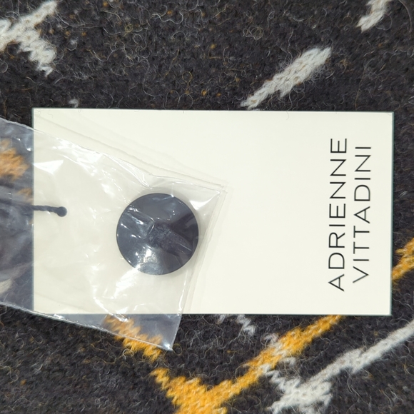 Adrienne Vittadini Sweater - Picture 4 of 4